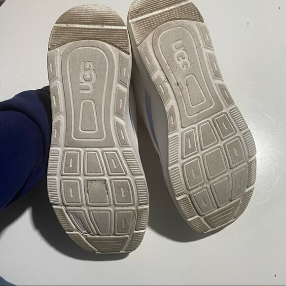 UGG LA Flex Pastel White Chunky Sneakers - Picture 5 of 8